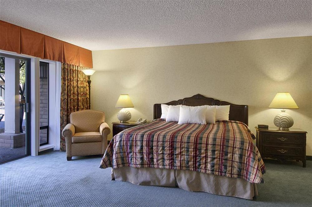 Red Lion Hotel Реддінг Номер фото